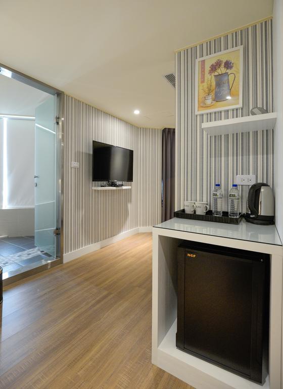 Golden Pacific Hotel Taichung Exterior photo