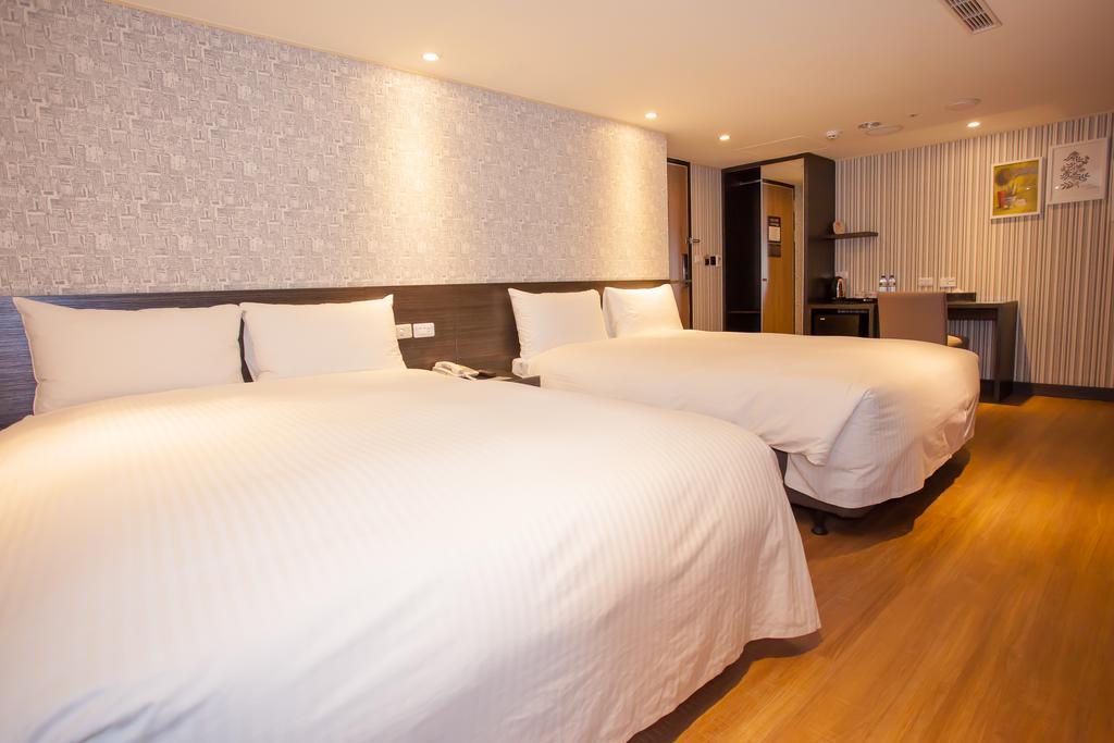Golden Pacific Hotel Taichung Exterior photo
