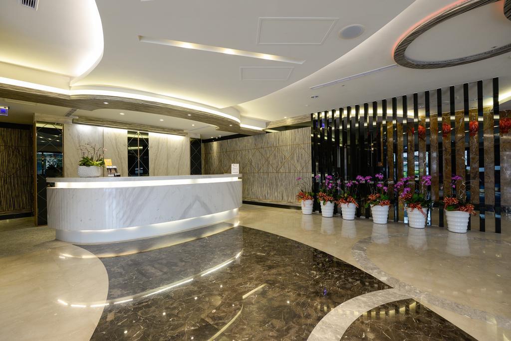 Golden Pacific Hotel Taichung Exterior photo