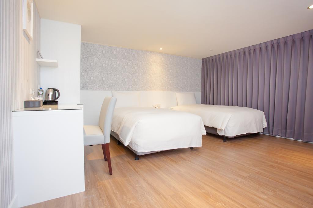 Golden Pacific Hotel Taichung Exterior photo